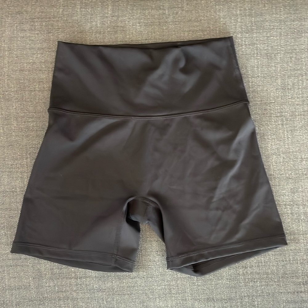 Offline by Aerie bike short size medium black